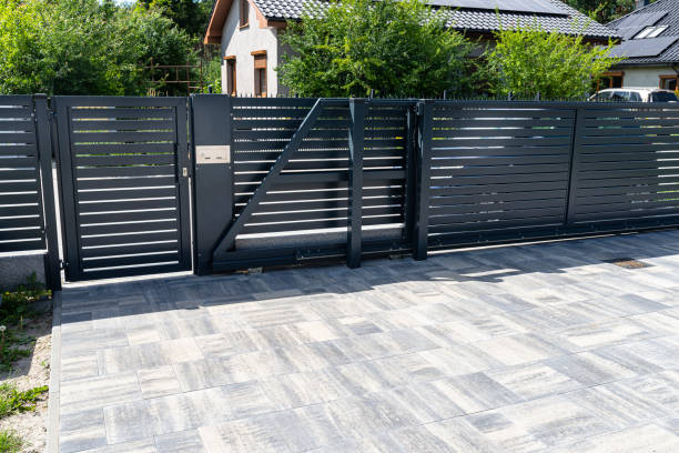 Best Driveway Paving Contractor  in Vardaman, MS